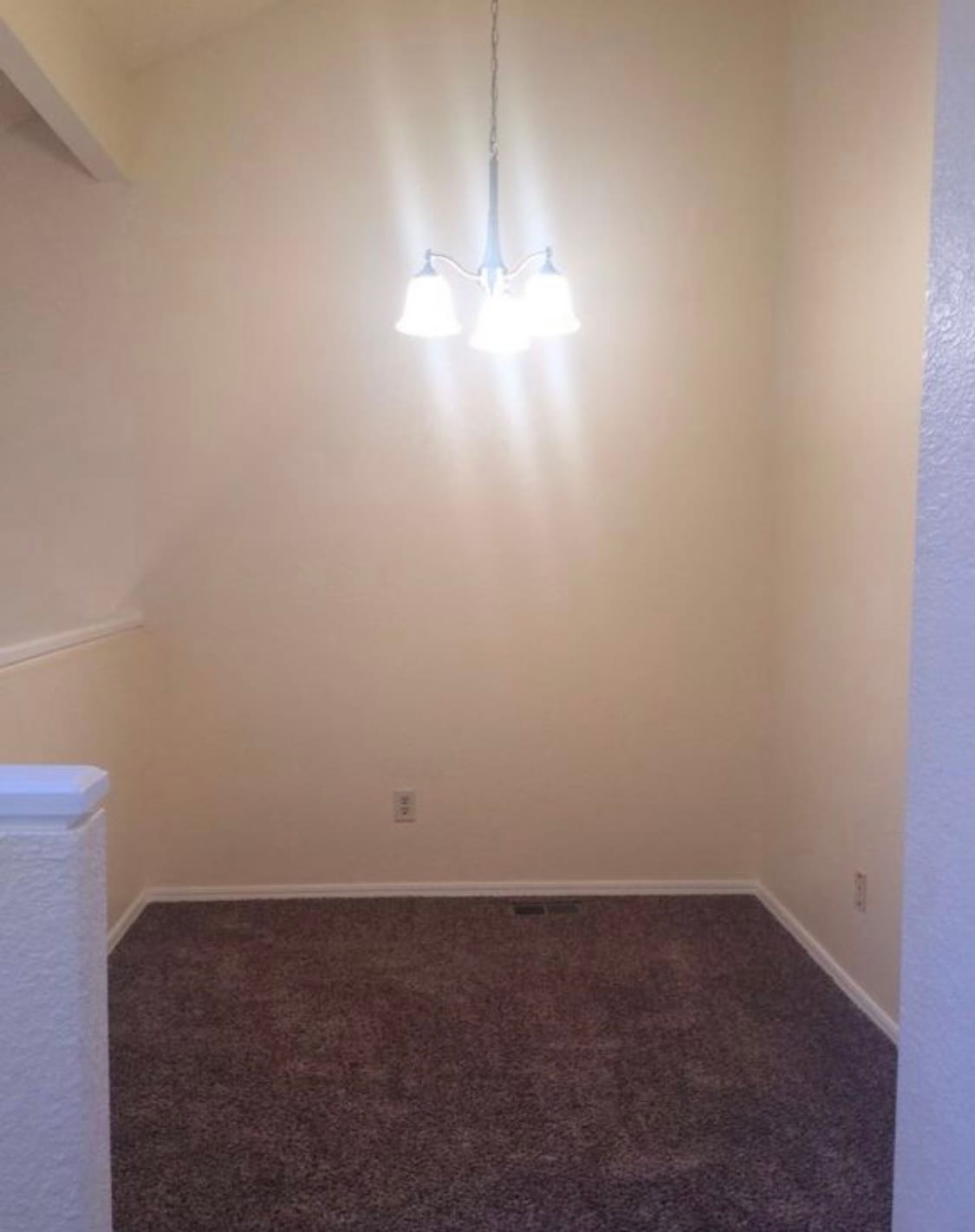 Building Photo - 9810 Walnut Ln