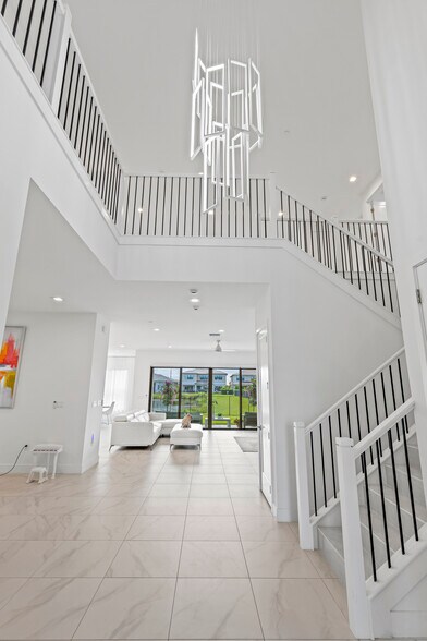 Building Photo - 12884 Wingspan Ct