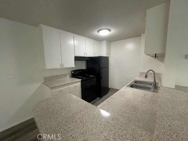 Building Photo - 686 E Cottonwood Rd