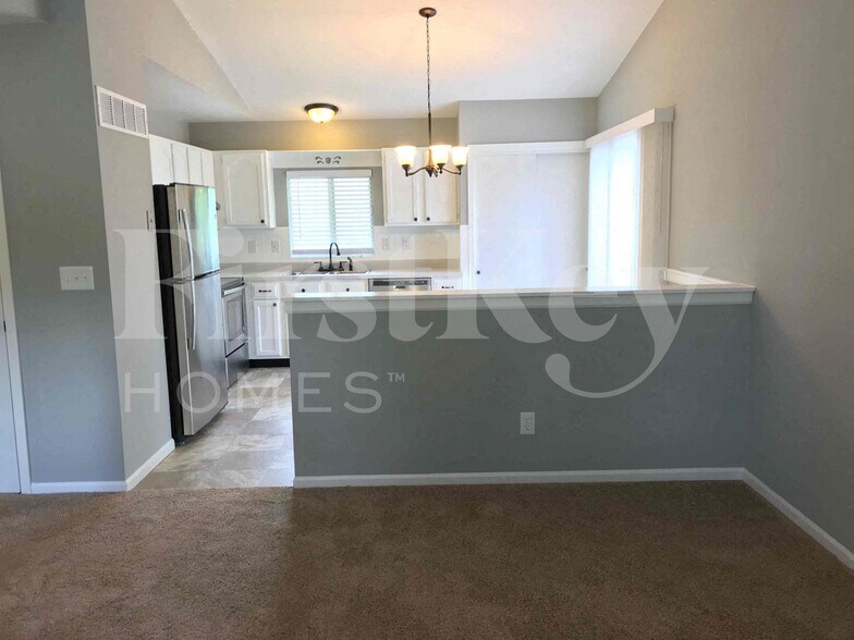 Building Photo - 66 Chip Dr