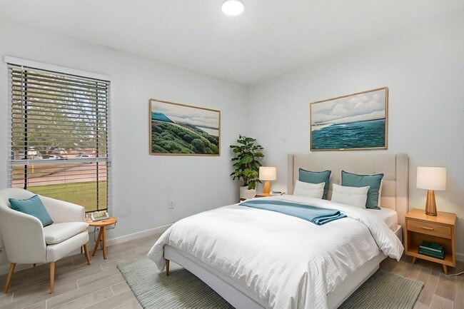 Building Photo - 7618 Breda Dr