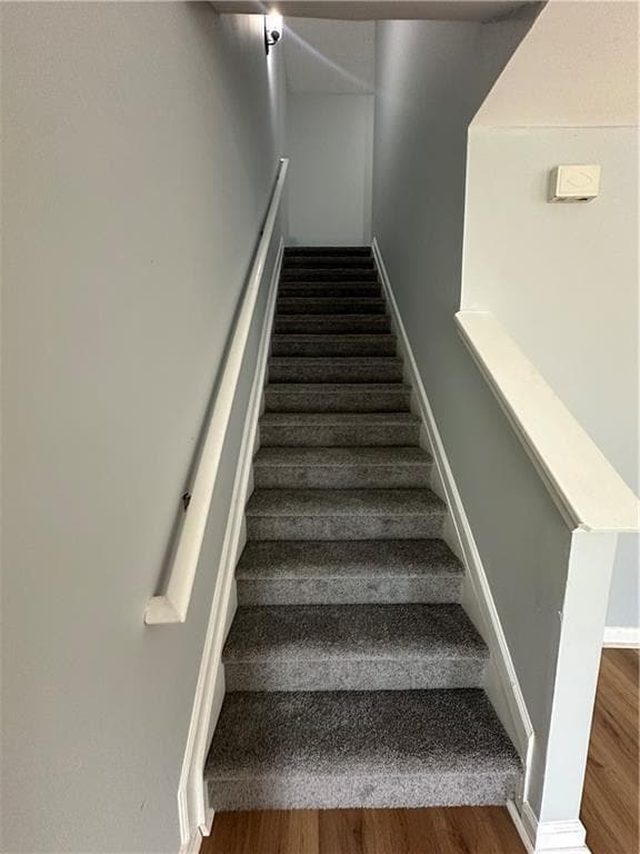 Building Photo - 2805 Vining Ridge Terrace