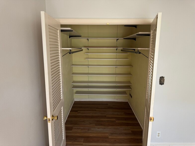 Master bedroom closet - 2009 Durand Ave