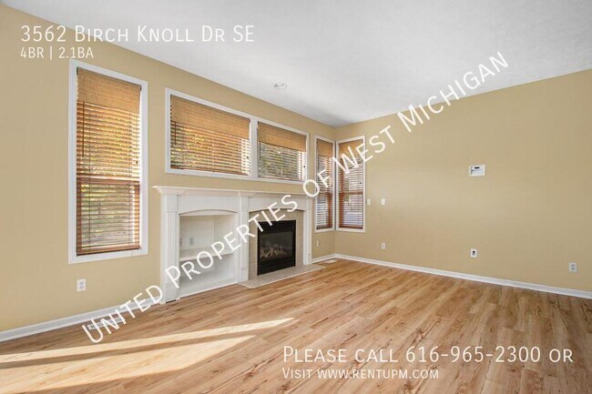 Building Photo - Available Now | 4 Bedroom 2.5 Bath Single ...