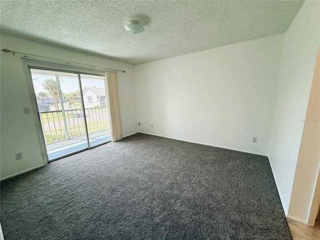 Building Photo - 225 Sun Vista Ct S