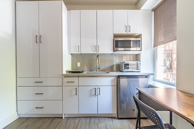 Interior Photo - 423 Terry Apartments in the Heart of First Hill