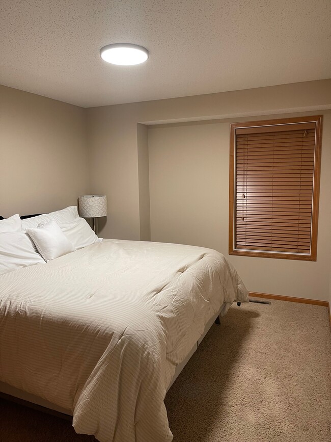 Building Photo - 15599 Early Bird Cir