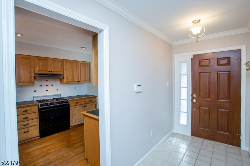 Building Photo - 9 Sturbridge Ct