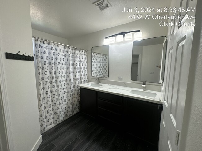 Building Photo - Upgraded 3 Bedroom Home in North Las Vegas...
