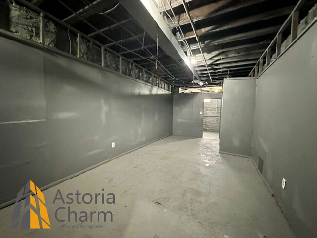 Building Photo - 3 Bedroom with Fenced Yard and Spacious Primary Bedroom near Coppin University