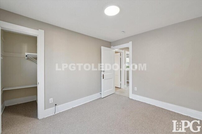 Building Photo - 1809 Pilgrim Rd