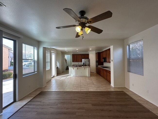 Building Photo - MADISON PLACE AT SUMMERLIN