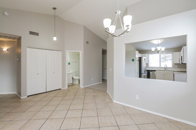 Building Photo - 30365 Maple Chase Dr