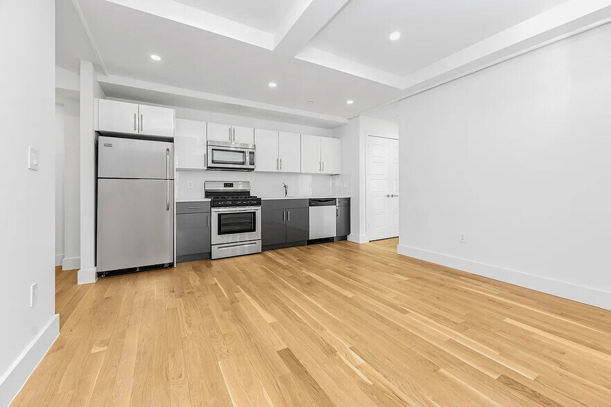 Building Photo - 96 Steuben St