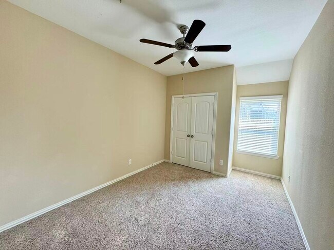 Building Photo - 11015 Walts Run Ln