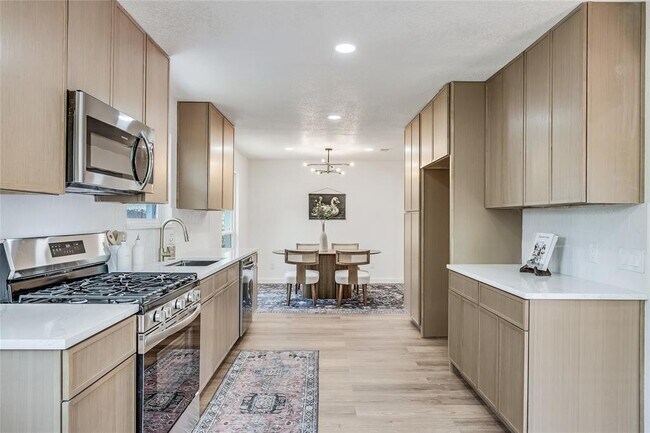 Building Photo - 12305 Rustic Manor Ct