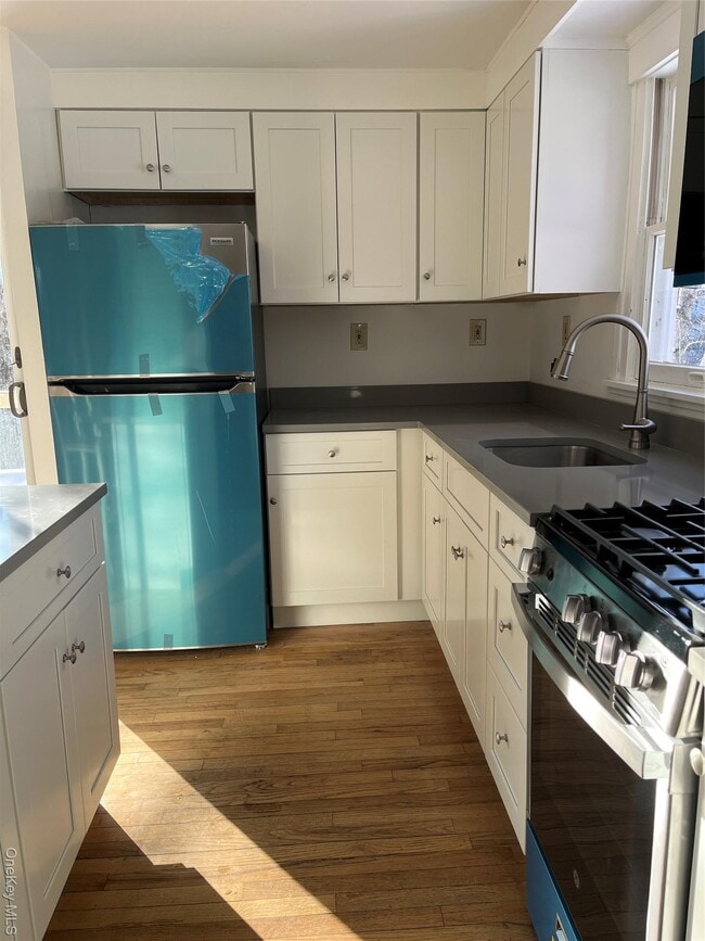 Building Photo - 703 Croton Lake Rd