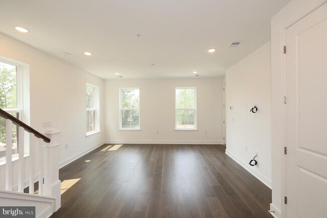 Building Photo - 14964 Deco Cir