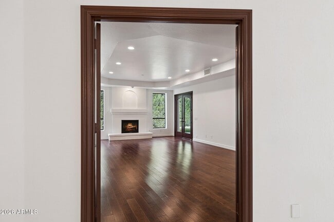 Building Photo - 8303 N 61st Pl