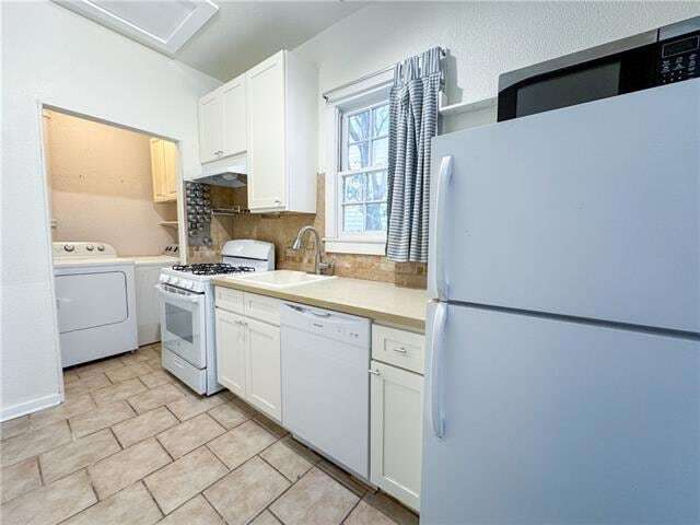 Building Photo - 936 Philip St