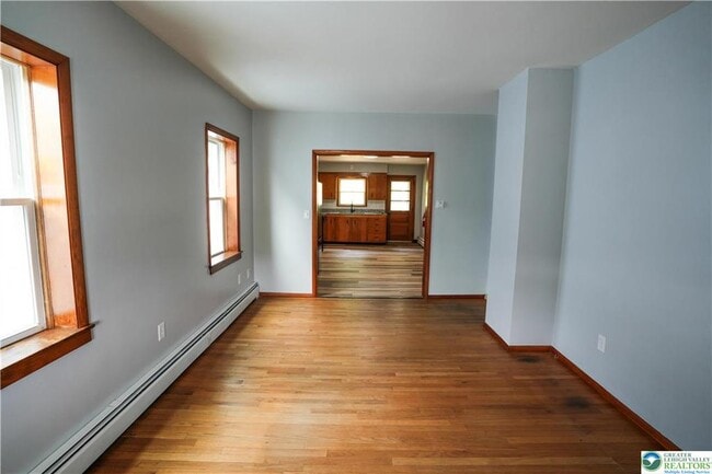 Building Photo - 775 Edgemont Ave