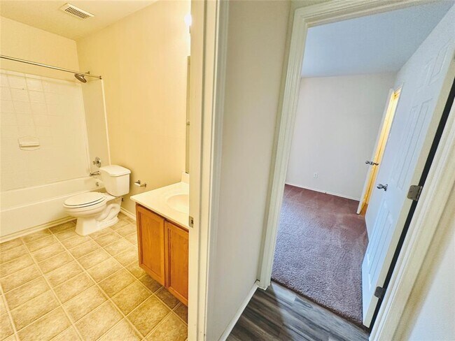 Building Photo - 2205 Boyds Way