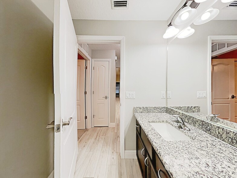 Building Photo - 4003 Augustine Rd