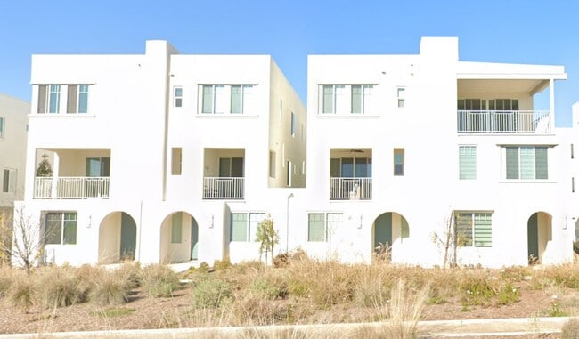 Building Photo - Rooms for Rent in Irvine's Great Park