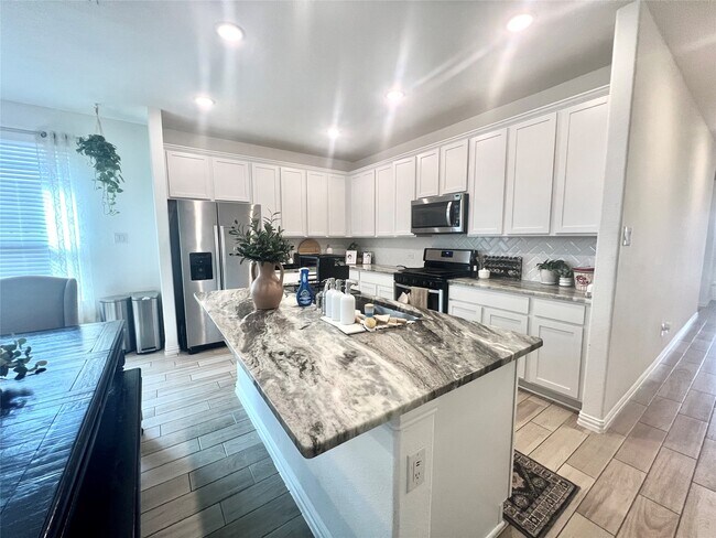 Building Photo - 31311 Horseshoe Meadow Bend Ln