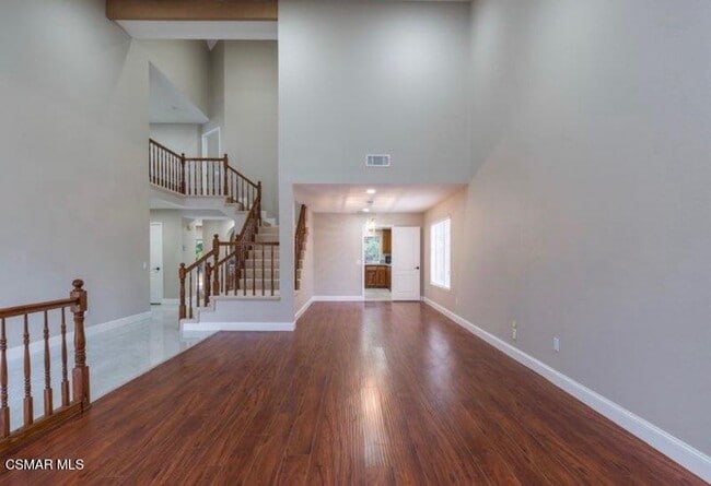 Building Photo - 382 Rockedge Dr