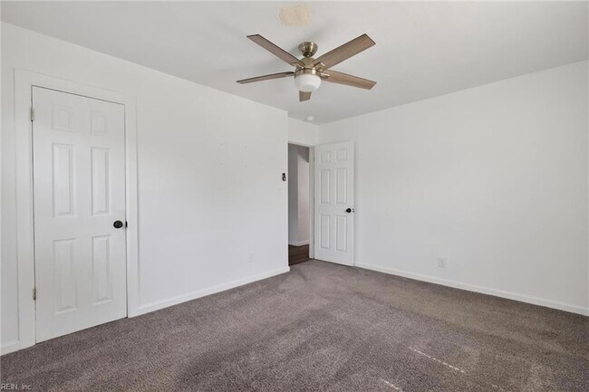 Building Photo - 8507 Chapin St