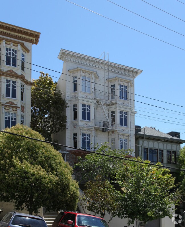 Building Photo - 1159 Green St