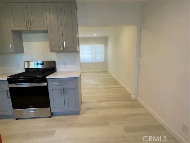 Building Photo - 1152 E 77th St