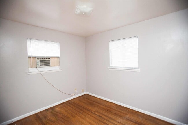 Building Photo - 5607 Alpha St