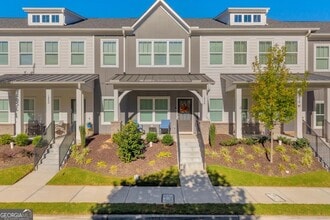 Building Photo - 1954 Sanford Dr