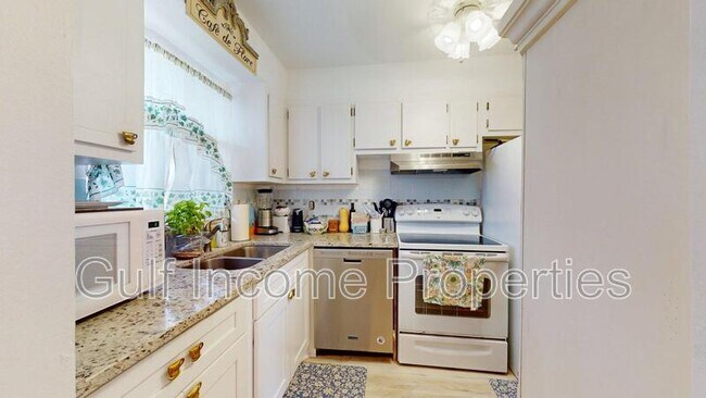 Building Photo - 4149 Heron Way