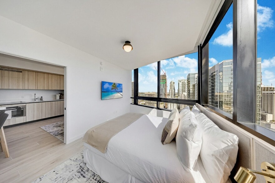 Building Photo - 30 2nd St