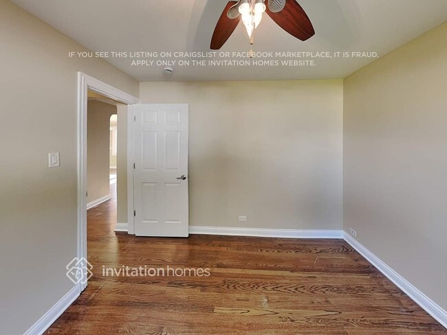 Building Photo - 9722 S 51st Ave