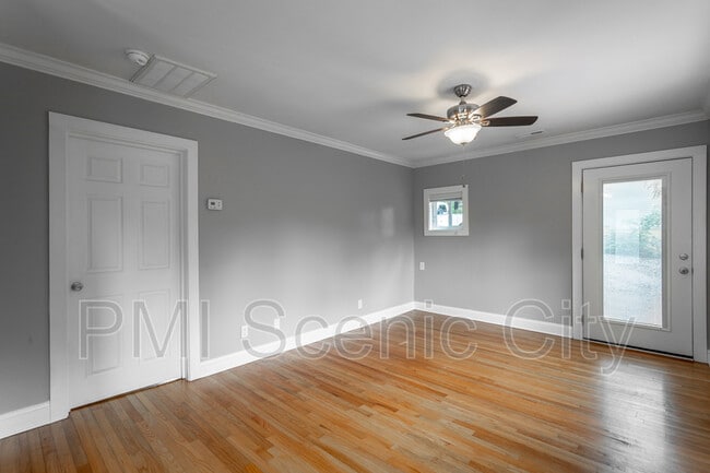 Building Photo - 416 Jadie Ln