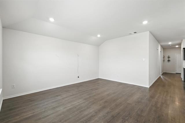 Building Photo - 11112 W Pond Dr
