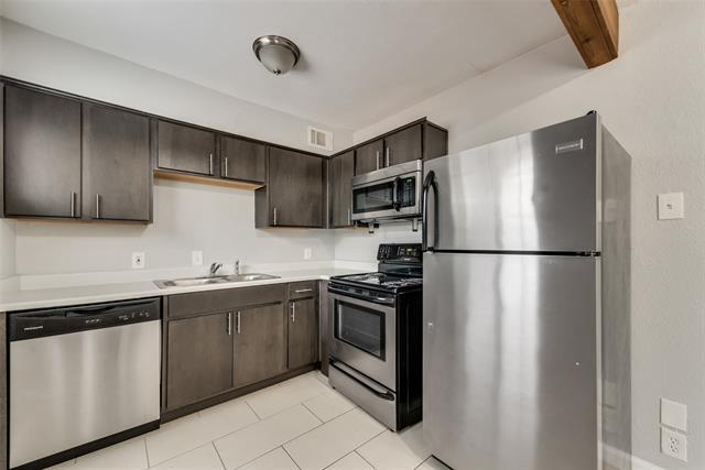 Building Photo - 4718 Reiger Ave