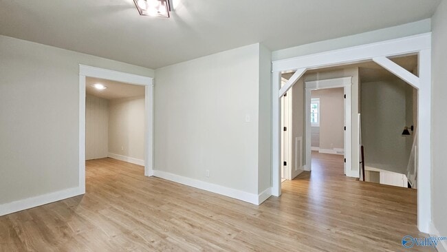 Building Photo - 4033 Lucerne Dr SE