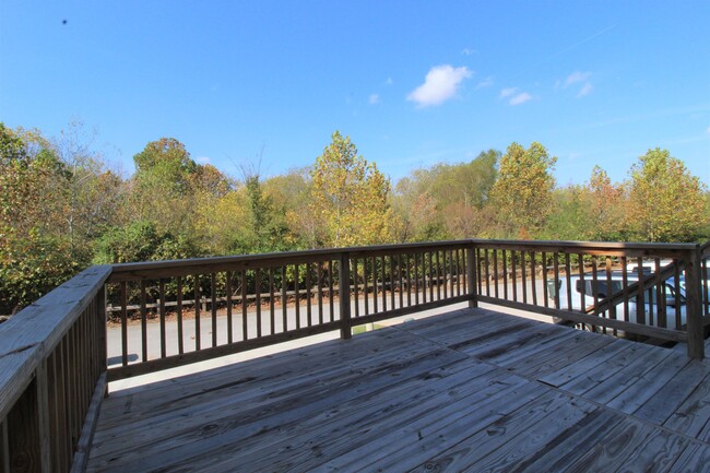 Building Photo - 2047 S Florida Way
