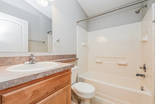 Building Photo - 18530 Kentisbury Ct