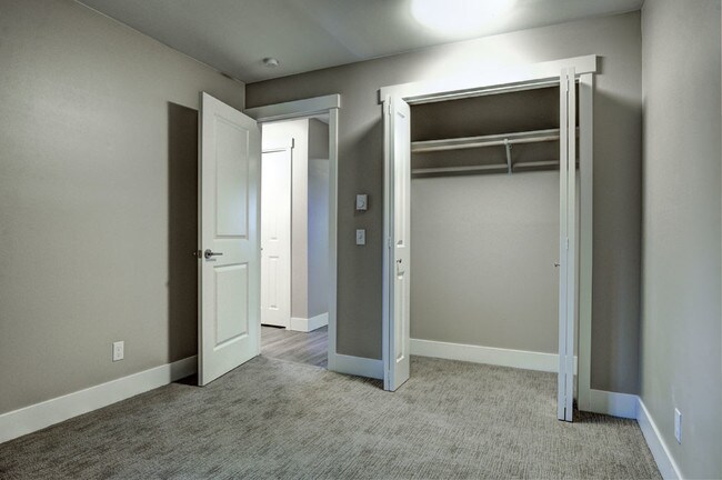 Building Photo - Northshore Apartments