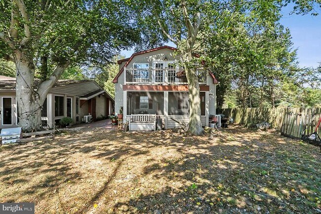 Building Photo - 1348 Carpenters Point Rd