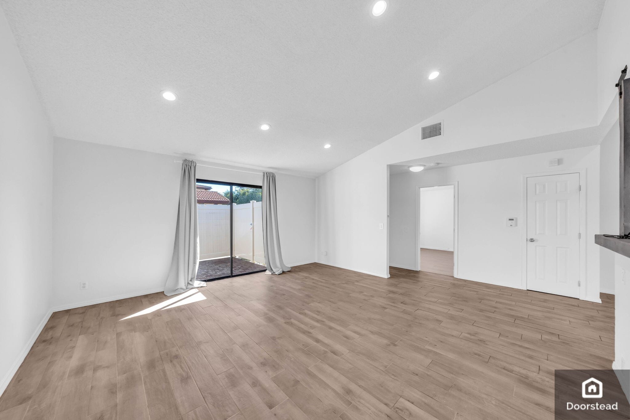 Building Photo - 7239 Balboa Blvd