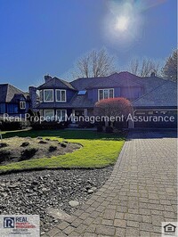 Building Photo - ** PRICE REDUCED! **Stunningly beautiful l...