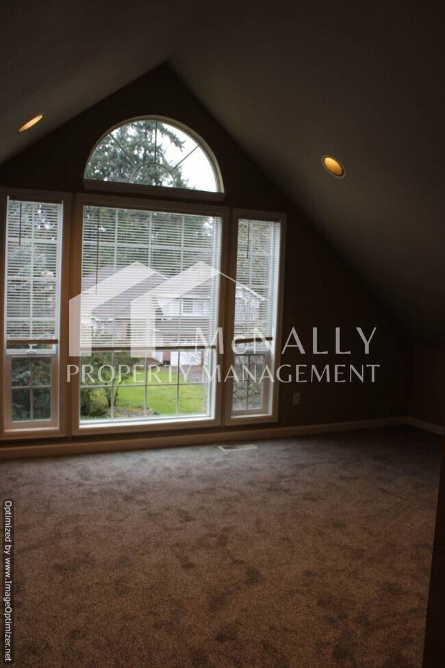 Building Photo - Lovely 3 bedroom Gig Harbor Home