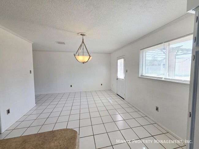 Building Photo - 1813 Mc Donald St